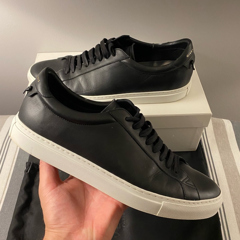 Givenchy Sneaker